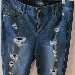 Torrid Bombshell Skinny Premium Stretch High-Rise Destructed Jean Size 16R